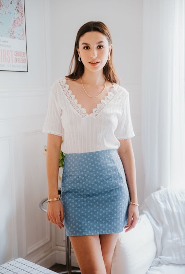 Skirt with heart print