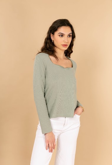 Wholesaler LOVIE & Co - Gauffered sweater with square neck