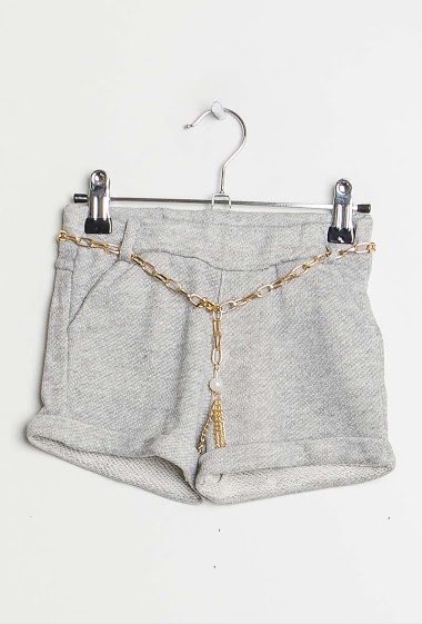 Shorts with belt chain