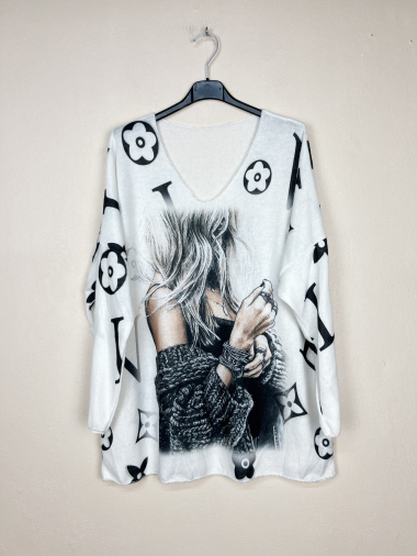 Wholesaler Lucky Nana - Patterned V-neck sweater, long sleeve.