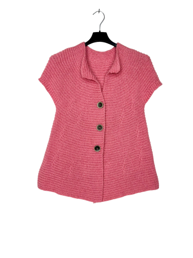 Wholesaler Lucky Nana - Sleeveless sweater with buttons