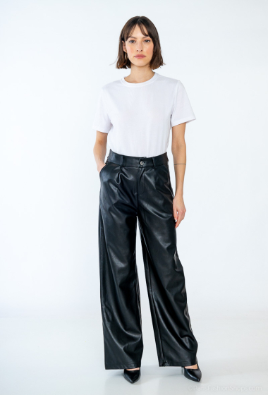 Wholesaler LUCY LUU - WIDE LEATHER TROUSERS