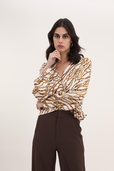 Wholesaler Lulumary - Printed wrap blouse