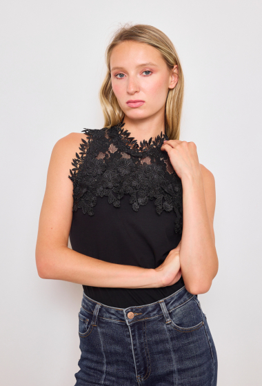 Wholesaler Lulumary - Chic lace top