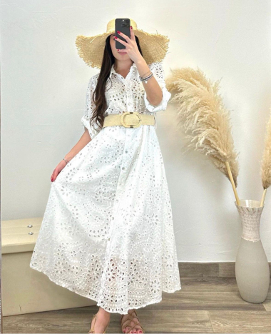Grossiste LUMINE - Robe en coton broderie anglaise
