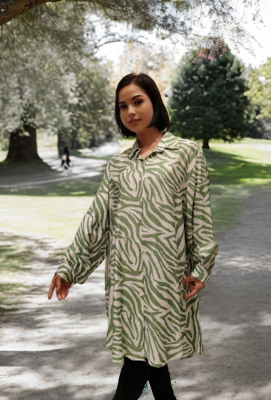 Mayorista Lusa Mode - Camisa estampada de rayas de manga larga, tejido similar al lino