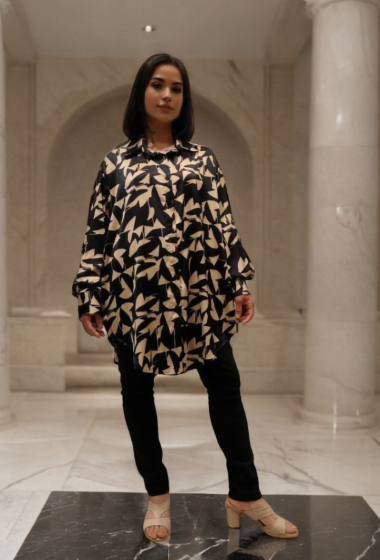 Großhändler Lusa Mode - Fließendes, bedrucktes Satinhemd