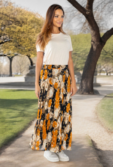 Wholesaler Lusa Mode - Flared pleated floral skirt with gold spots