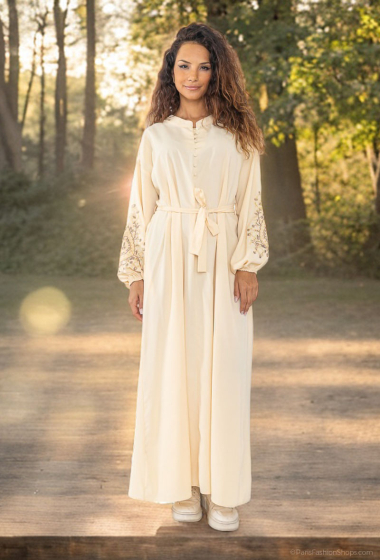 Grossiste Lusa Mode - Robe longue abaya uni manche longue avec poches et détail broderie