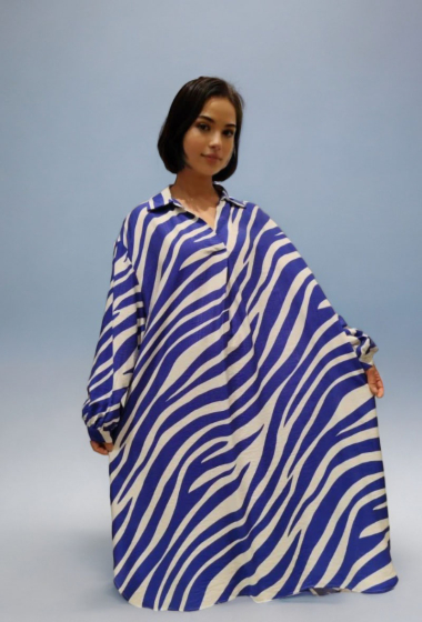 Großhändler Lusa Mode - Langes, gestreiftes, bedrucktes Kleid aus leinenähnlichem Stoff