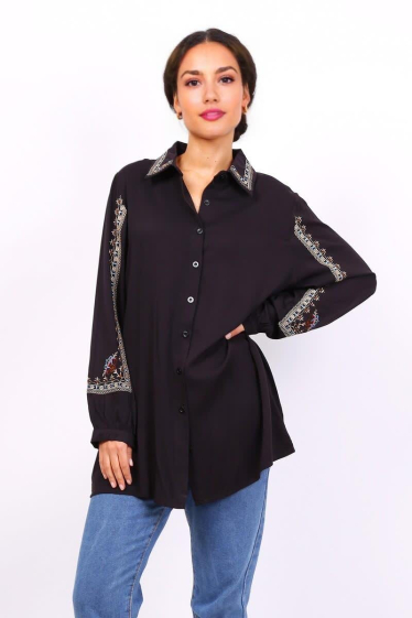 Wholesaler Lusa Mode - Plain tunic with embroidery