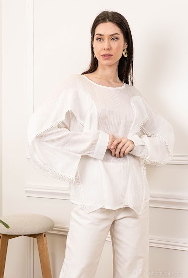 Großhändler LUZABELLE - Blouse in cotton mix with ruffles