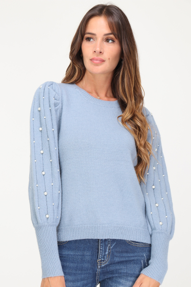 Wholesaler LUZABELLE - Sweater with pearls on the sleeves