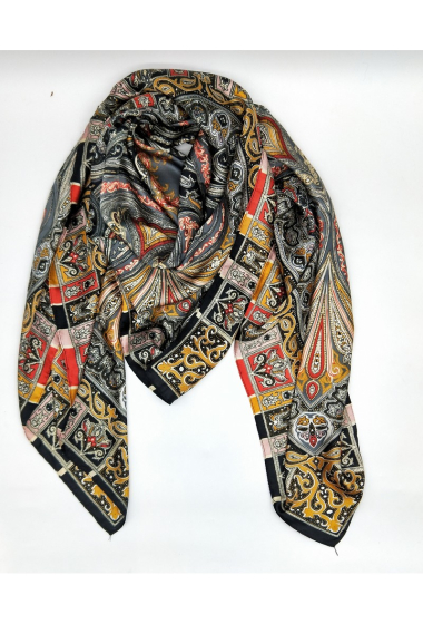 Wholesaler LX Moda - Large square scarf