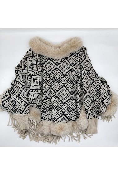 Großhändler LX Moda - Poncho with patterned sleeve and round fur with fringing