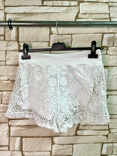 Wholesaler LYCHI - crochet shorts with lining