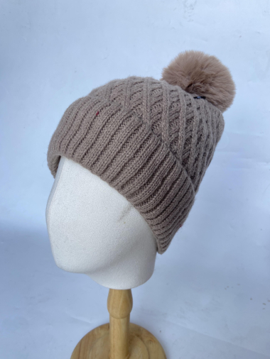 Großhändler Mac Moda - Set of women pompom chenille beanie with synthetic fur lining