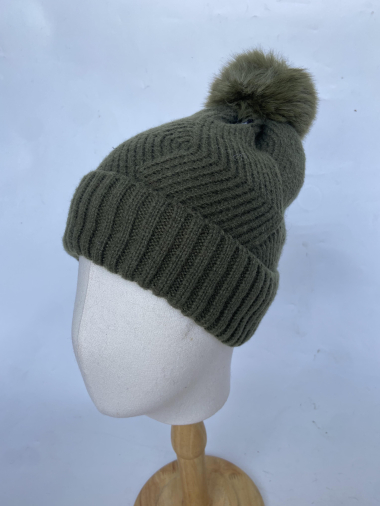 Großhändler Mac Moda - Set of women pompom chenille beanie with synthetic fur lining