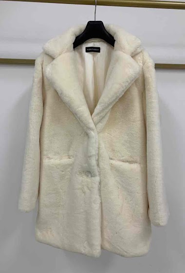 Wholesaler Mac Moda - Oversize synthetic fur coat with pockets 85cm