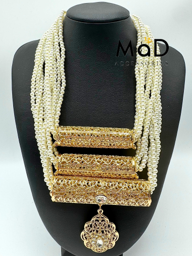Wholesaler MAD ACCESSORIES - 3 row pearl necklace