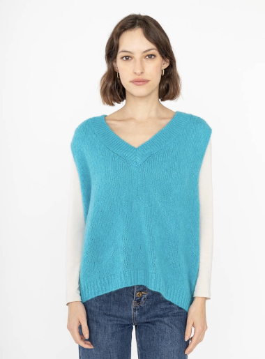 Wholesaler Mademoiselle Agnès - Sleeveless v-neck sweater 8193