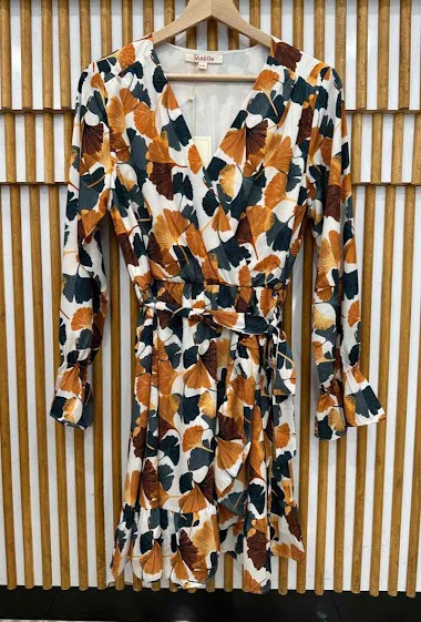 Großhändler MAELLE - Kleid mit Blumendruck in Übergröße