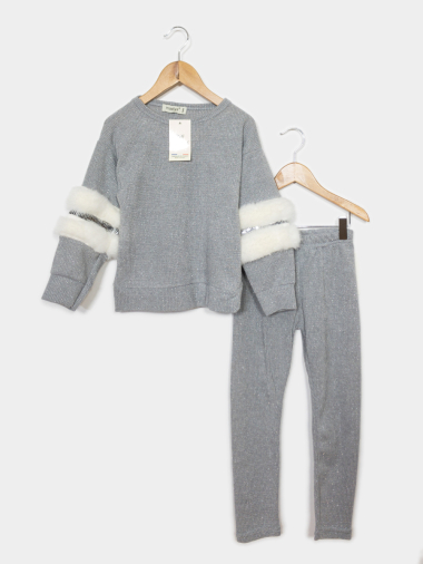 Wholesaler Maëlys - Brilliant set of sweater with fur and leggings