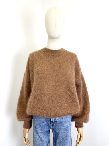 Wholesaler Maëlys Paris - Round-neck sweater in fluffy mohair