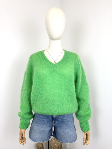 Wholesaler Maëlys Paris - Fluffy mohair V-neck sweater