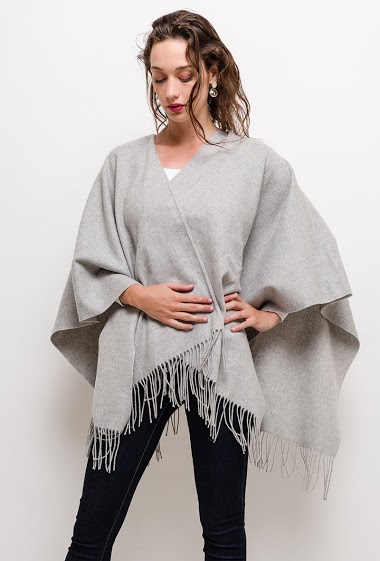 Wholesaler Maison Fanli - Poncho in wool with fringes