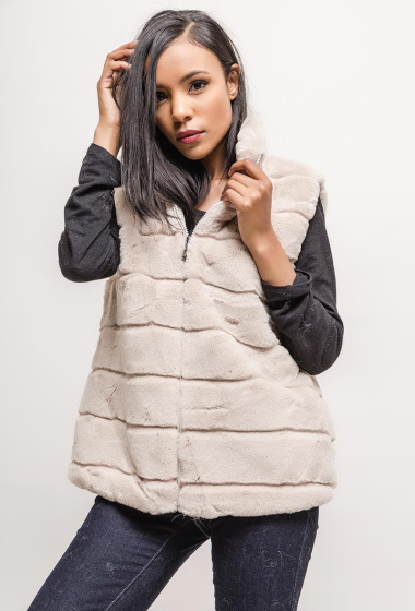 Wholesaler MAR&CO Accessoires - Plus size sleeveless fur vest