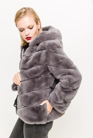 Grossiste MAR&CO Accessoires - Manteau en fourrure à capuche