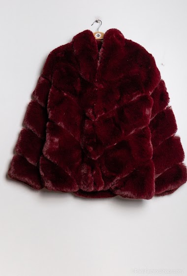 Grossiste MAR&CO Accessoires - Manteau en fourrure avec capuche