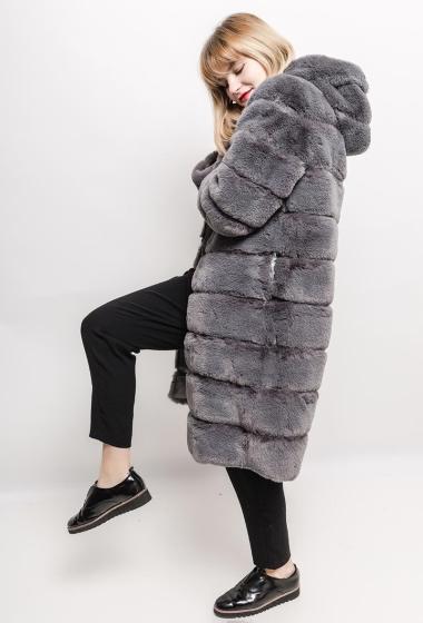 Großhändler MAR&CO Accessoires - Fur long coat with hood