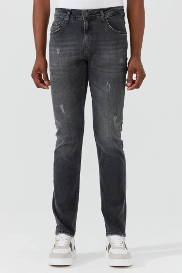 Wholesaler Marco Frank - Kalman: Regular-fit cotton jeans with ripped details