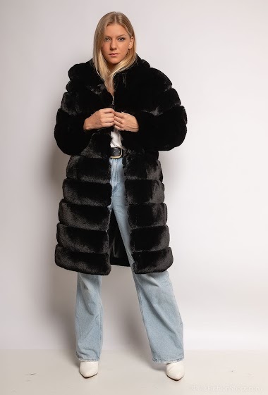 Grossiste MAR&CO - Manteau en fourrure avec capuche
