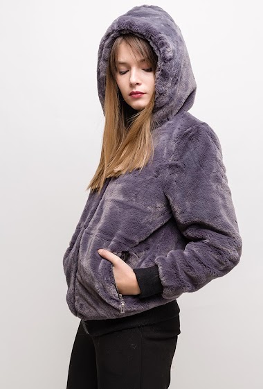 Wholesaler MAR&CO - Hooded fur bomber