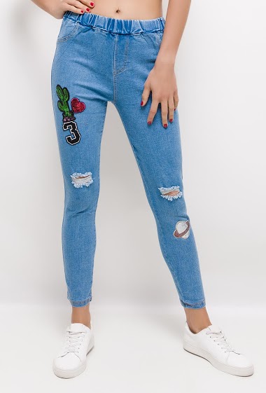 Wholesaler MAR&CO - Jeans with embroidered patches