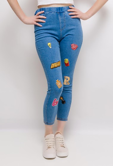 Großhändler MAR&CO - Jeans with embroidered patches
