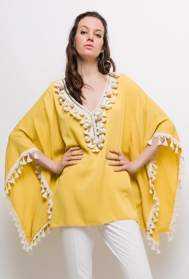 Großhändler MAR&CO - Loose blouse with tassels