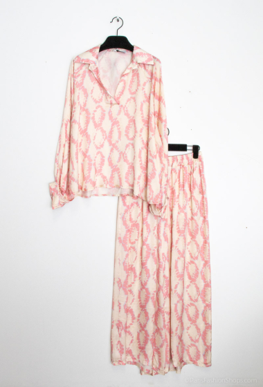 Wholesaler Max & Enjoy (Vêtements) - Printed blouse with silk