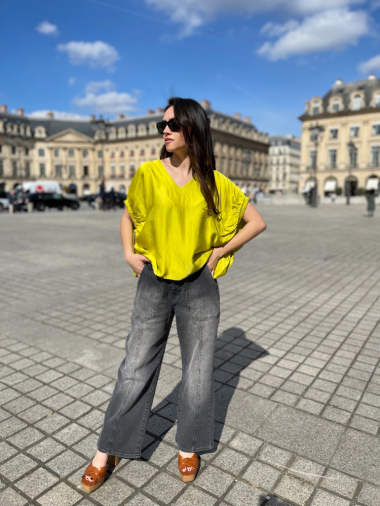 Großhändler MAXMILA PARIS - Übergroße Bluse mit „V“-Kragen und breiten elastischen Ärmeln – MINA