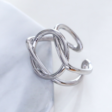 Wholesaler Eclat Paris - Silver ring crossed line with circle