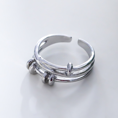 Wholesaler Eclat Paris - Multi-line silver ring with wheels