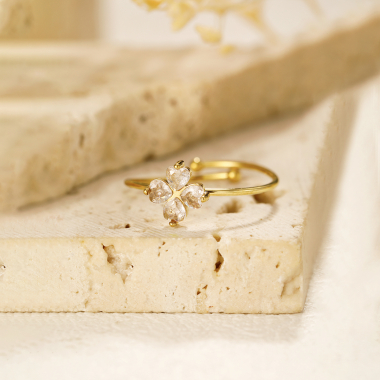 Wholesaler Eclat Paris - Gold ring with clover rhinestones