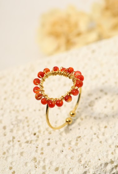 Mayorista Eclat Paris - Anillo círculo dorado con perlas rojas