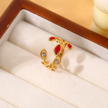 Wholesaler Eclat Paris - Golden Leaf Ring with White and Red Rhinestones