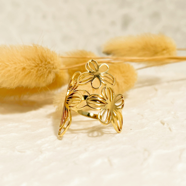 Wholesaler Eclat Paris - Adjustable flower gold ring