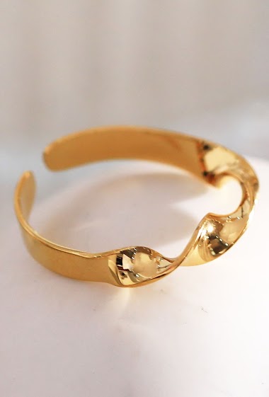 Wholesaler Eclat Paris - Wavy golden ring