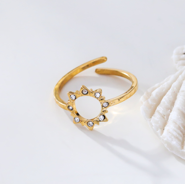 Wholesaler Eclat Paris - Golden sun ring with rhinestones
